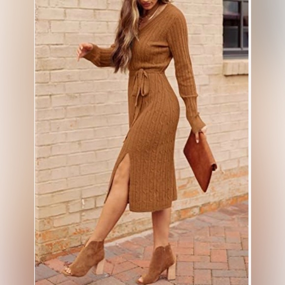 Elegant Brown Knit Dress - Picture 4 of 4